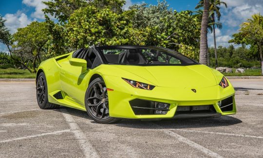 Rent a Lamborghini Huracan in Miami