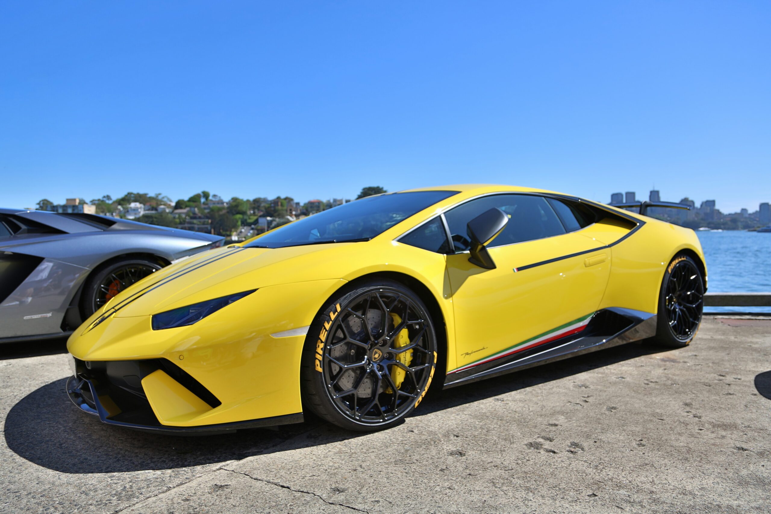 Hire a Lamborghini Huracán in Sydney